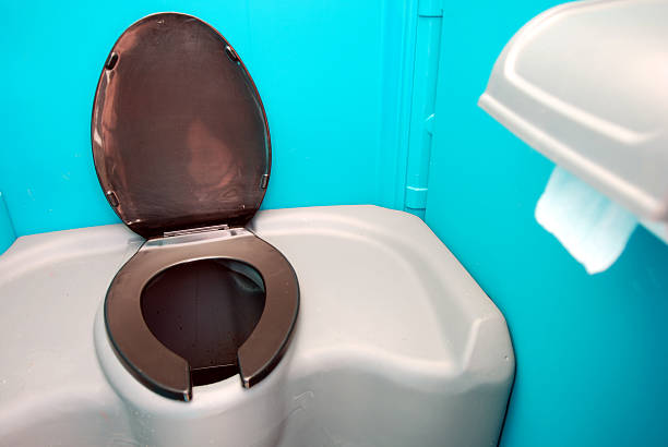 Best Portable restroom trailer rental  in Lake Helen, FL