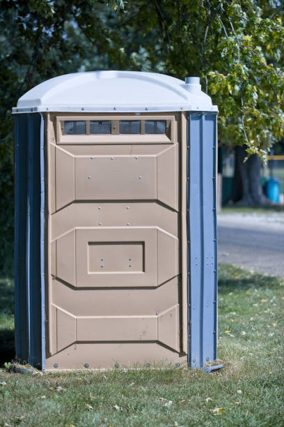 Portable Toilet Options We Offer in Lake Helen, FL